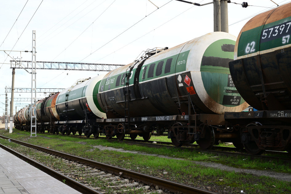 Bakıdan Ermənistana neft məhsullarının növbəti partiyası yola salınıb<font color=red> - FOTOLAR</font>