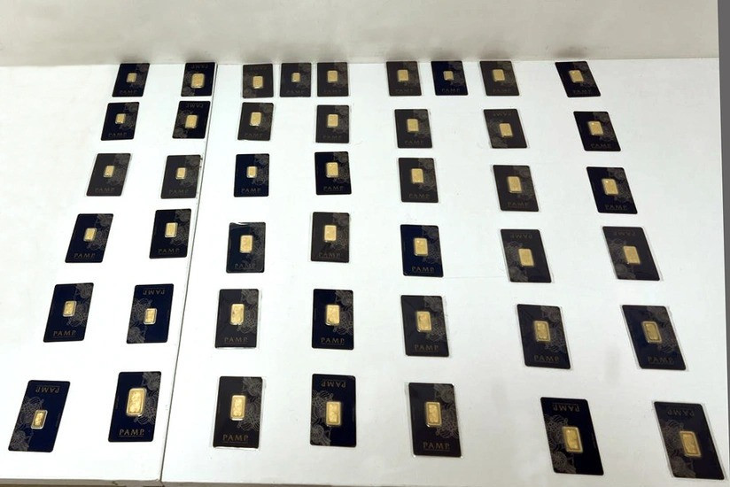 Azərbaycana qızıl külçələrin qanunsuz yolla gətirilməsinin qarşısı alınıb<font color=red> - FOTOLAR</font>