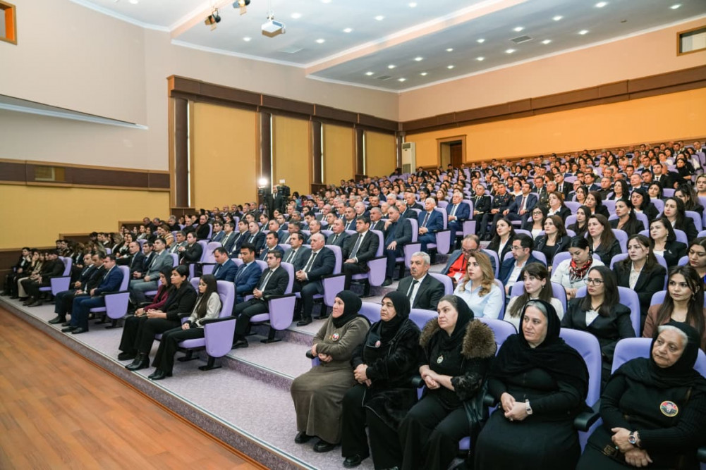 “2025-ci ildə Naxçıvan şəhərinin sosial-iqtisadi inkişafının yekunları və qarşıda duran vəzifələr”ə həsr olunmuş hesabat tədbiri keçirilib<font color=red> - FOTOLAR</font>