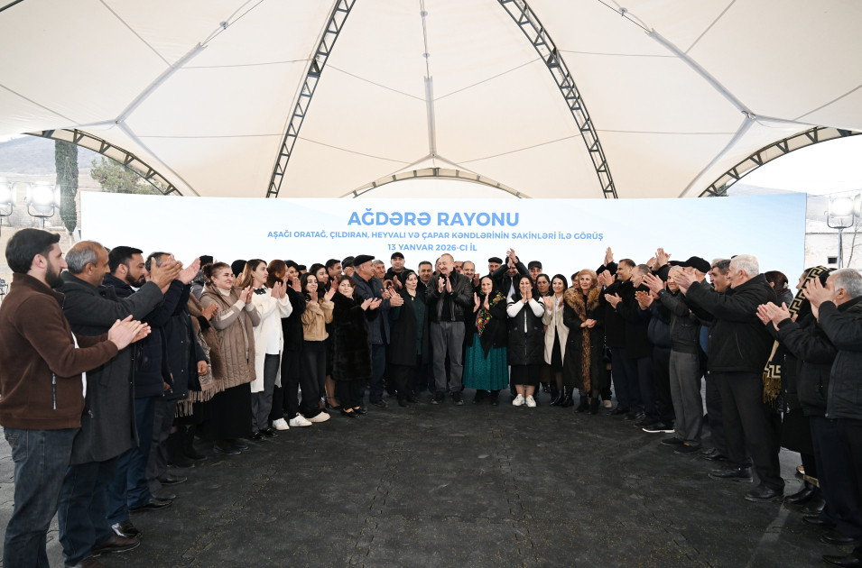 Prezident İlham Əliyev Ağdərənin Aşağı Oratağ kəndində Aşağı Oratağ, Çıldıran, Heyvalı və Çapar kəndlərinin sakinləri ilə görüşüb<font color='red'> - YENİLƏNİB</font><font color=red> - FOTOLAR</font>