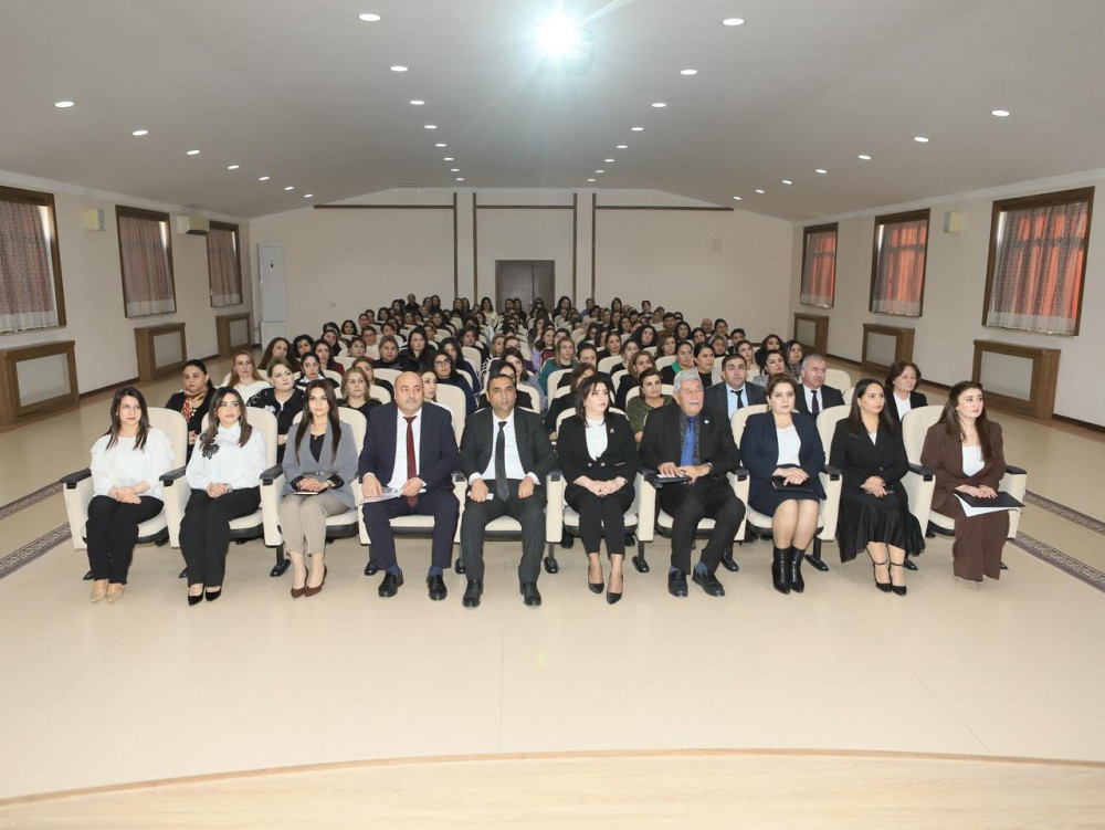 Naxçıvan Şəhər Təhsil Şöbəsinin təşkilatçılığı ilə “Tədris motivasiyası və öyrənməyə marağın artırılması” mövzusunda valideyn  konfransı  keçirilib<font color=red> - FOTOLAR</font>