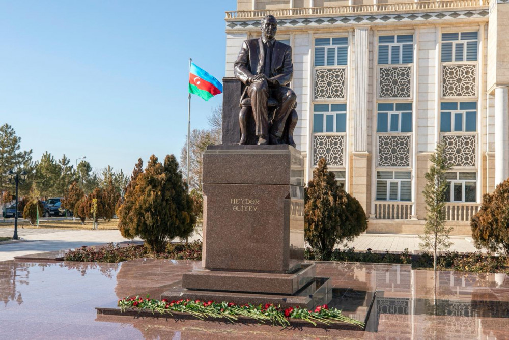 Babəkdə 2025-ci ilin yekunları və qarşıda duran vəzifələrə dair hesabat tədbiri keçirilib<font color=red> - FOTOLAR</font>