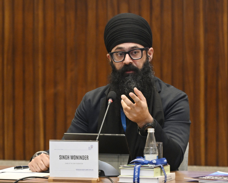 Bakı Hindistanda siqhlərə və digər azlıqlara qarşı zorakılıq mövzusunda beynəlxalq konfransa ev sahibliyi edib <font color='red'> - YENİLƏNİB</font><font color=red> - FOTOLAR</font>