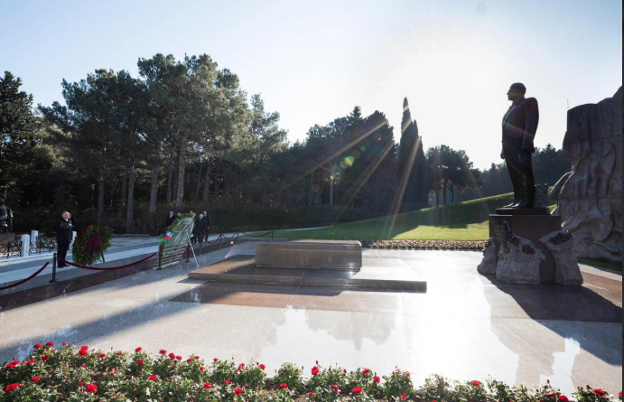 Vilayət Eyvazov Belarusun daxili işlər naziri ilə görüşüb<font color=red> - FOTOLAR</font>