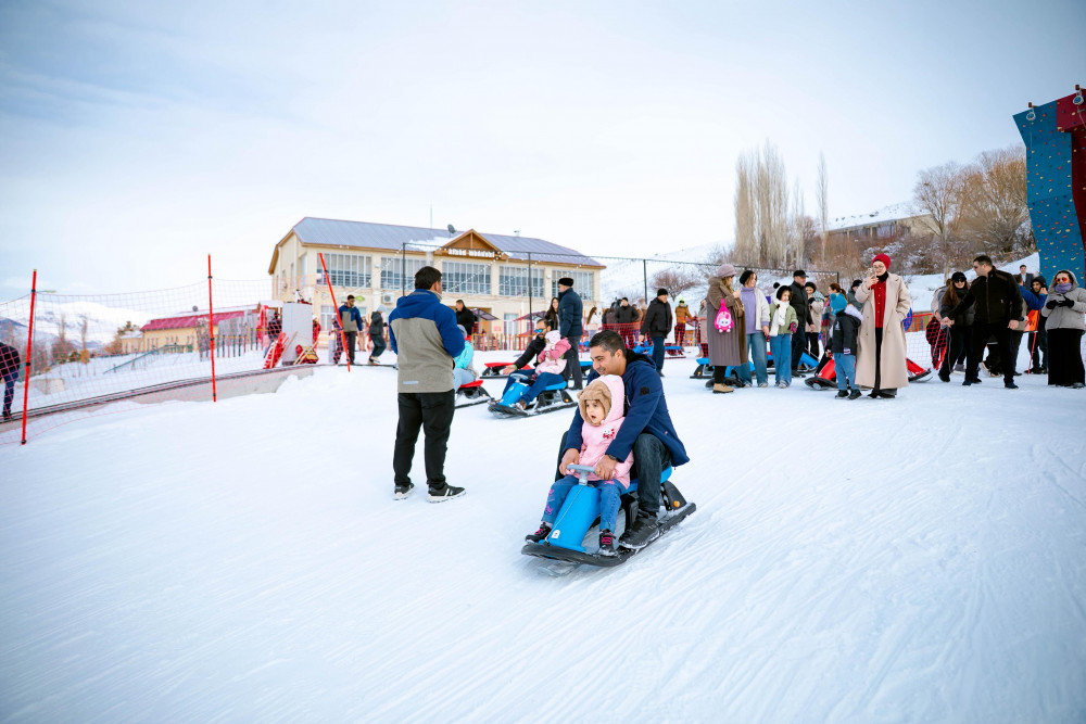 Naxçıvan MR Həmkarlar İttifaqları Şurasının növbəti 59 nəfər üzvü qış istirahəti layihəsindən yararlanıb<font color=red> - FOTOLAR</font>