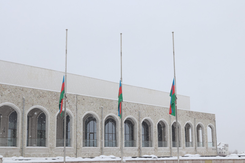 Xankəndi, Ağdərə və Xocalıda sükut dəqiqəsi – 20 Yanvar şəhidlərinin xatirəsi anıldı<font color=red> - FOTOLAR</font>