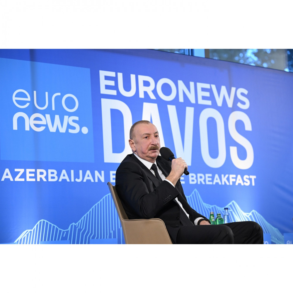 Azərbaycan Prezidenti Davosda "Euronews" televiziyasına müsahibə verib<font color=red> - FOTOLAR</font>