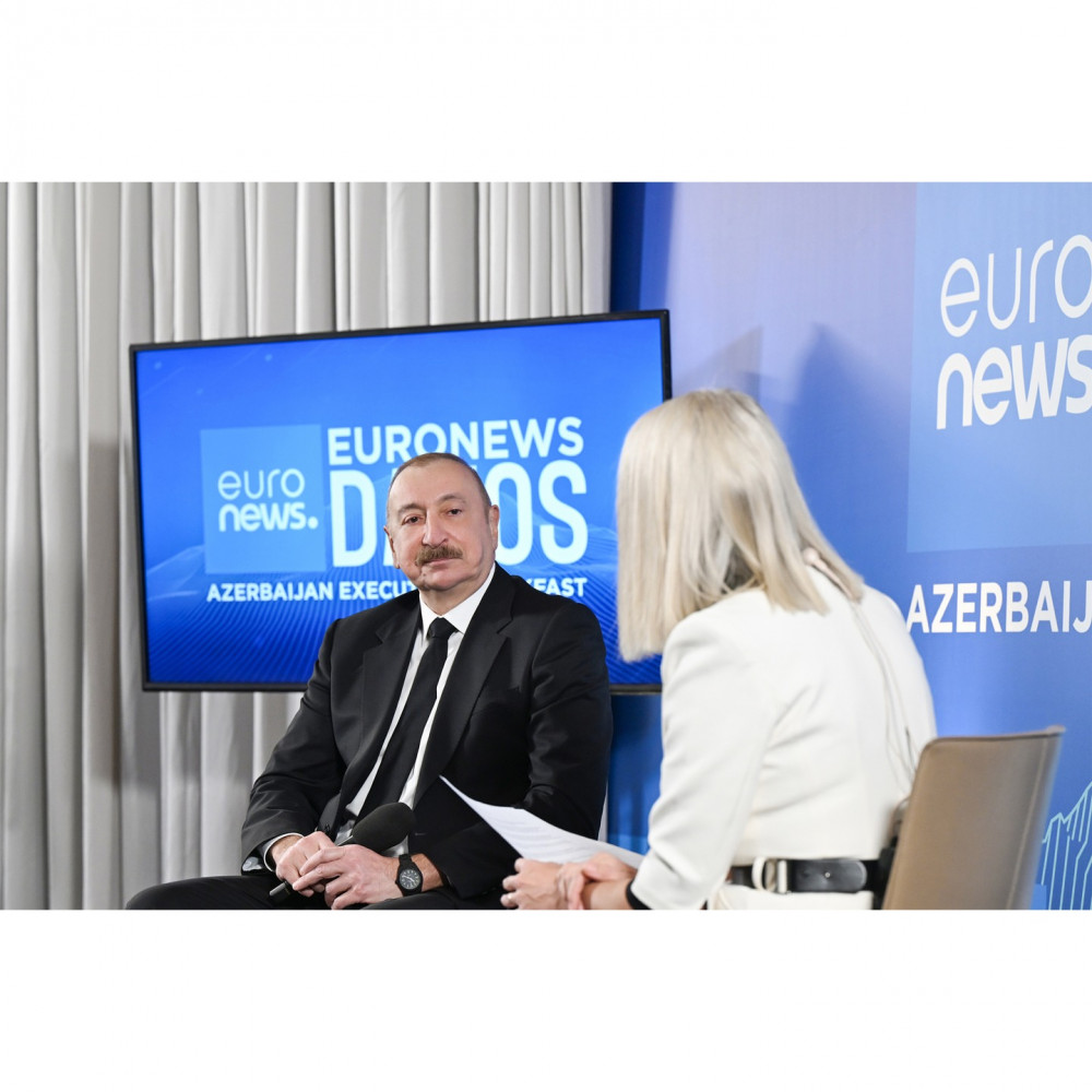 Azərbaycan Prezidenti Davosda "Euronews" televiziyasına müsahibə verib<font color=red> - FOTOLAR</font>