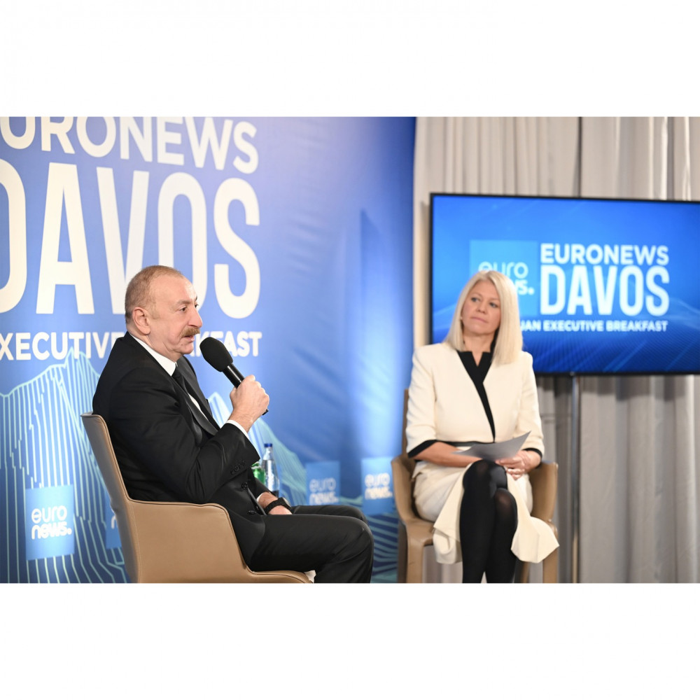 Azərbaycan Prezidenti Davosda "Euronews" televiziyasına müsahibə verib<font color=red> - FOTOLAR</font>