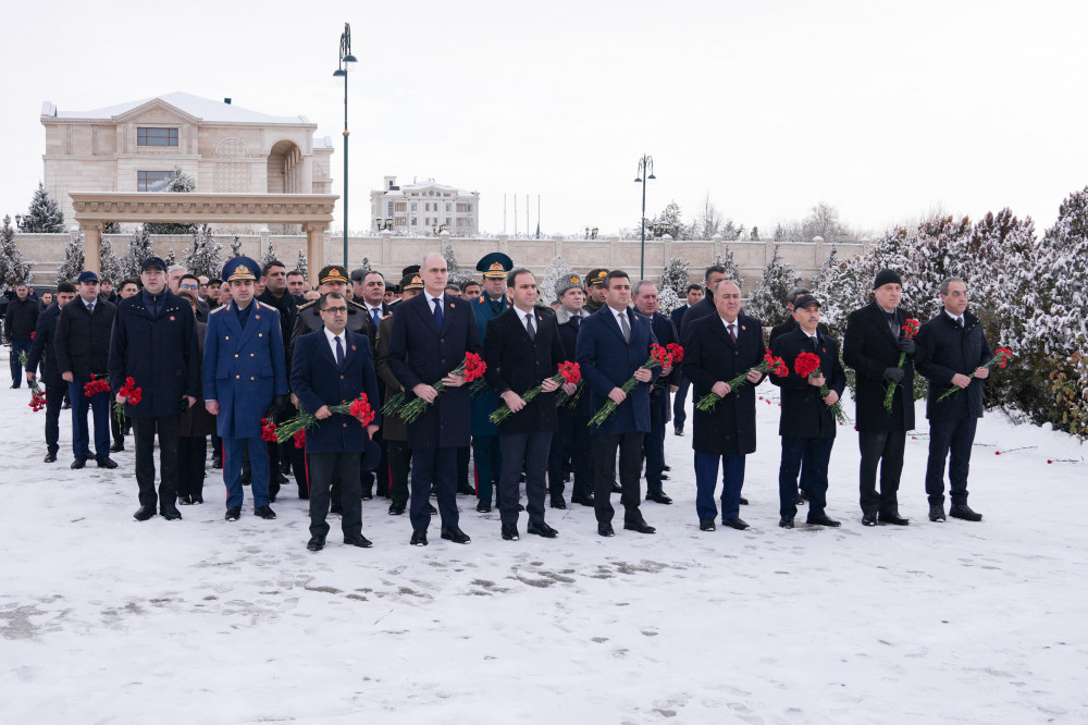 Naxçıvanda 20 Yanvar şəhidlərinin xatirəsi anılıb<font color=red> - FOTOLAR</font>