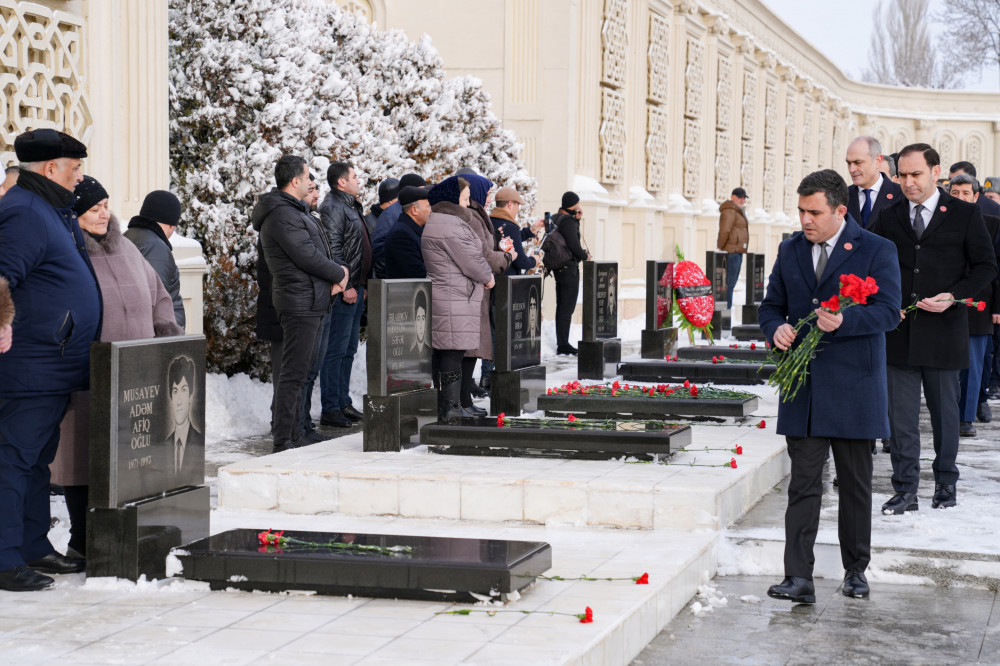 Naxçıvanda 20 Yanvar şəhidlərinin xatirəsi anılıb<font color=red> - FOTOLAR</font>