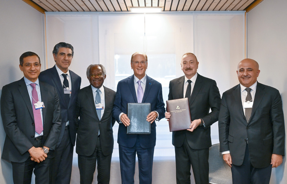 Prezident İlham Əliyev Davosda “BlackRock”un baş icraçı direktoru və “Global Infrastructure Partners” şirkətinin təsisçisi, sədri və baş icraçı direktoru ilə görüşüb<font color=red> - FOTOLAR</font>