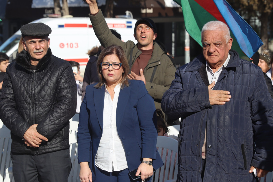 Xankəndiyə köçən keçmiş məcburi köçkünlərə evlərinin açarları təqdim olunub<font color=red> - FOTOLAR</font>