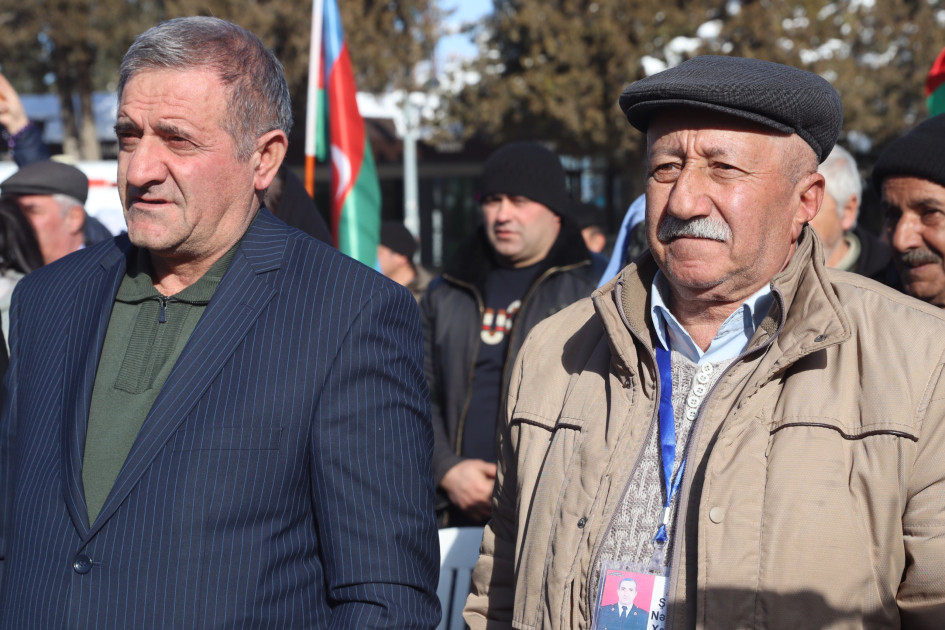 Xankəndiyə köçən keçmiş məcburi köçkünlərə evlərinin açarları təqdim olunub<font color=red> - FOTOLAR</font>