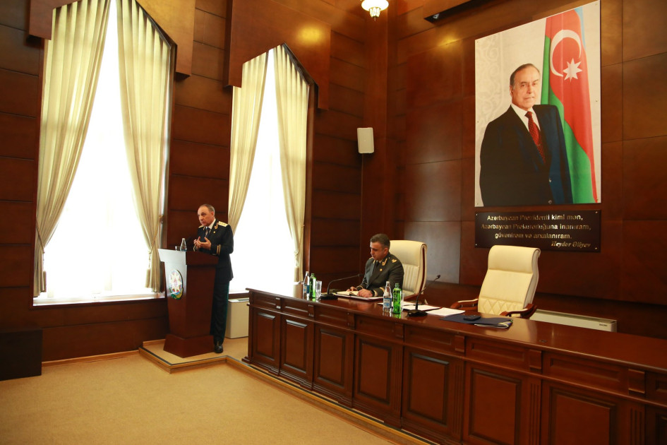 Hərbi Prokurorluqda ötən ilin yekunları müzakirə olunub<font color=red> - FOTOLAR</font>