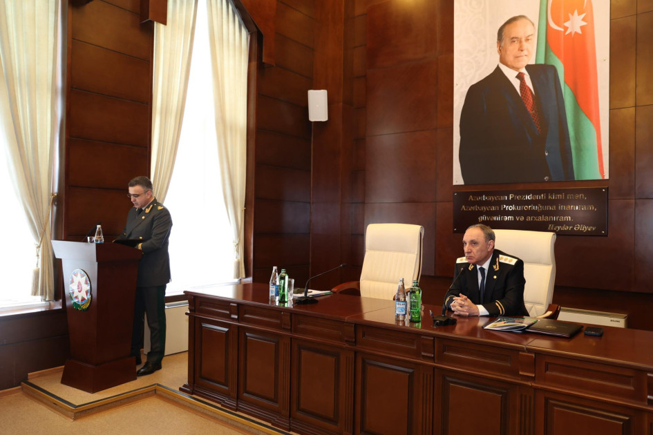 Hərbi Prokurorluqda ötən ilin yekunları müzakirə olunub<font color=red> - FOTOLAR</font>