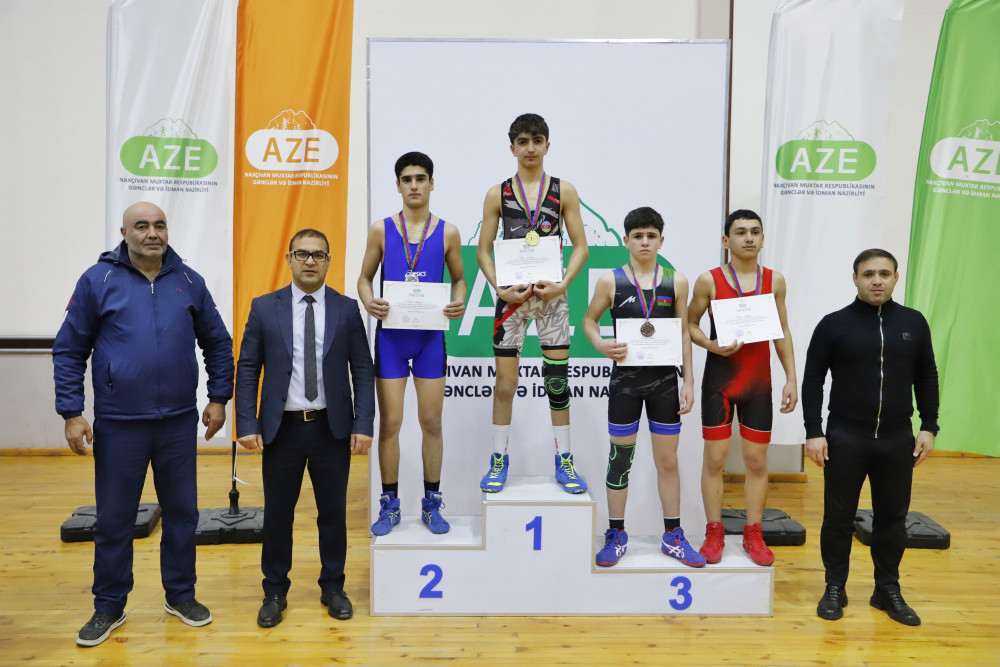 Sərbəst güləş birinciliyi başa çatıb <font color=red> - FOTOLAR</font>