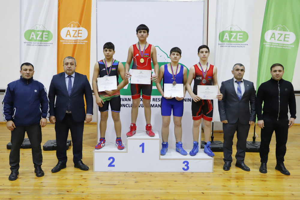 Sərbəst güləş birinciliyi başa çatıb <font color=red> - FOTOLAR</font>