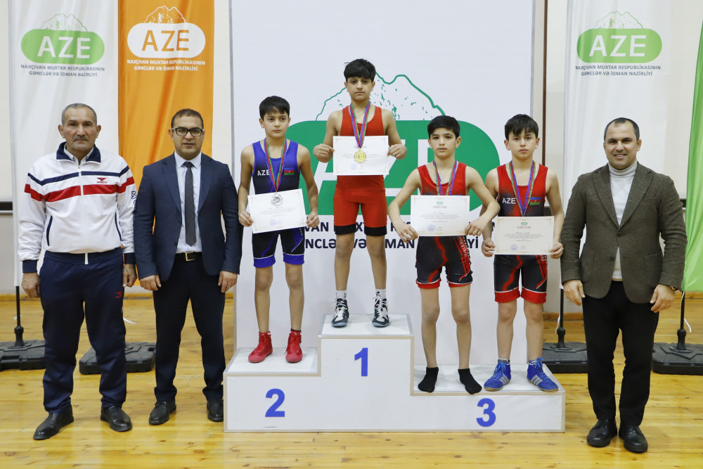 Sərbəst güləş birinciliyi başa çatıb <font color=red> - FOTOLAR</font>