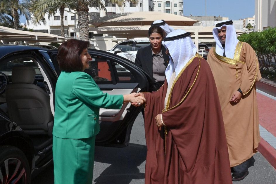 Milli Məclisin sədri Bəhreyn Krallığı Şura Məclisinin sədri ilə görüşüb<font color=red> - FOTOLAR</font>