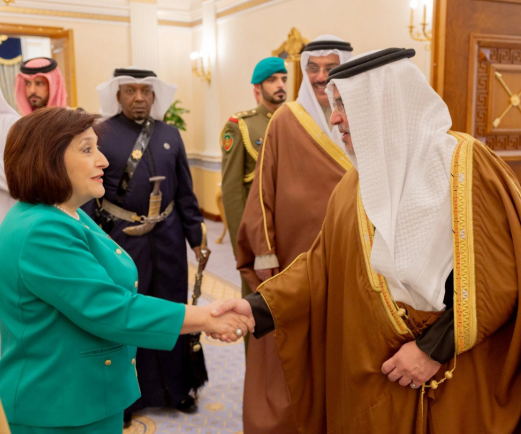 Sahibə Qafarova Bəhreyn kralı ilə görüşüb<font color=red> - FOTOLAR</font>