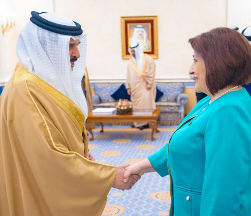 Sahibə Qafarova Bəhreyn kralı ilə görüşüb<font color=red> - FOTOLAR</font>