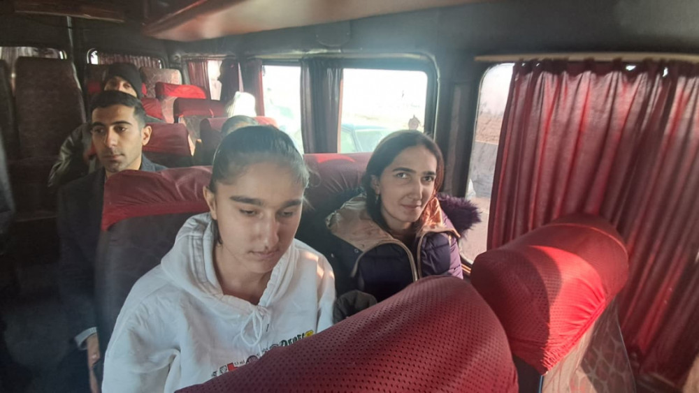 Xocalının Badara və Seyidbəyli kəndlərinə növbəti köç karvanı yola salınıb<font color=red> - FOTOLAR</font>