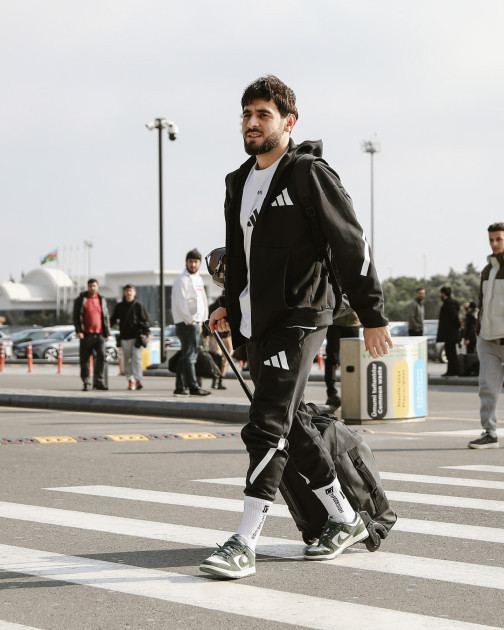 “Qarabağ” "Liverpul"la oyun üçün İngiltərəyə yollanıb <font color=red> - FOTOLAR</font>