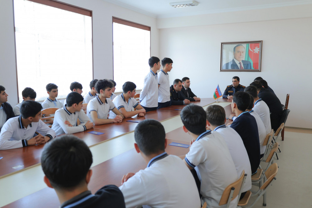 Naxçıvanda məktəblilərlə maarifləndirici tədbirlər davam etdirilir . <font color=red> - FOTOLAR</font>