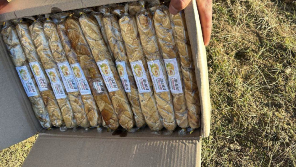 İdxal olunan qurudulmuş yemiş və halva məhsullarında uyğunsuzluq aşkarlanıb<font color=red> - FOTOLAR</font>