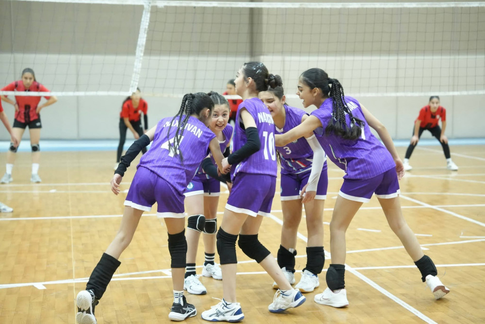 Voleybol üzrə Naxçıvan Muxtar Respublika zona birinciliklərinə start verilib<font color=red> - FOTOLAR</font>