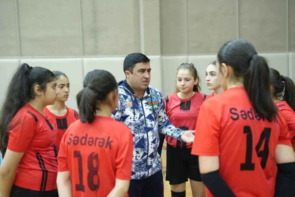 Voleybol üzrə Naxçıvan Muxtar Respublika zona birinciliklərinə start verilib<font color=red> - FOTOLAR</font>