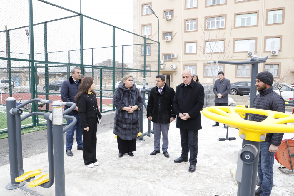 Məcid Seyidov Culfada “Sağlam məhəllə” idman zonasında görülmüş işlərlə tanış olub<font color=red> - FOTOLAR</font>