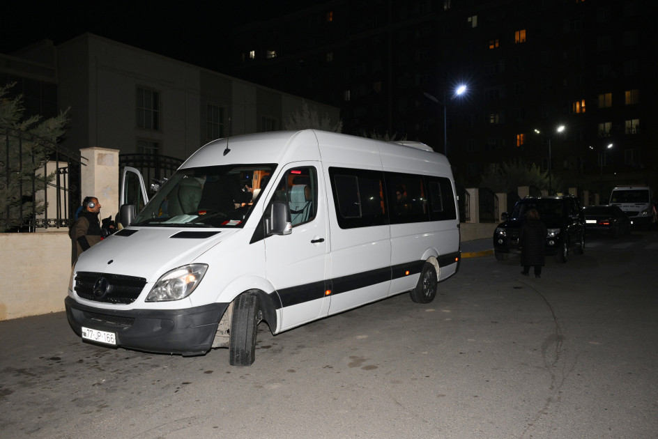 Cəbrayıl rayonunun Horovlu kəndinə növbəti köç karvanı yola salınıb<font color=red> - FOTOLAR</font>