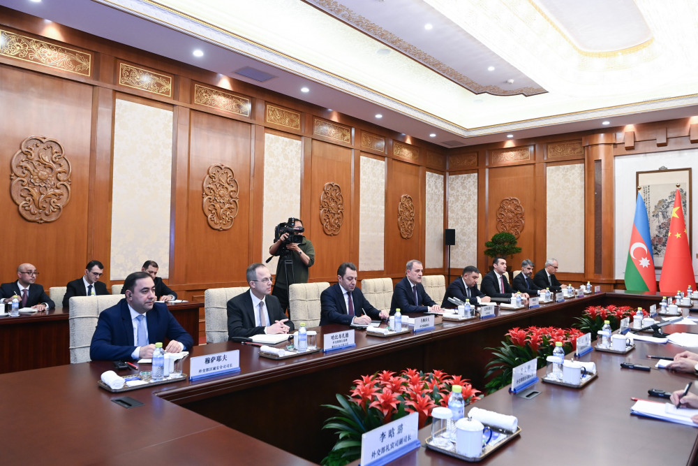 Ceyhun Bayramov çinli həmkarı ilə beynəlxalq prosesləri müzakirə edib <font color='red'> - YENİLƏNİB 2</font><font color=red> - FOTOLAR</font>