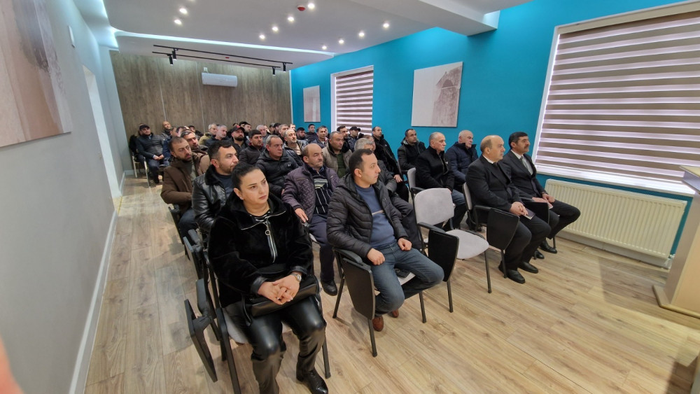 Sahibkarlar vergi və sosial sığorta güzəştləri barədə məlumatlandırılıblar<font color=red> - FOTOLAR</font>