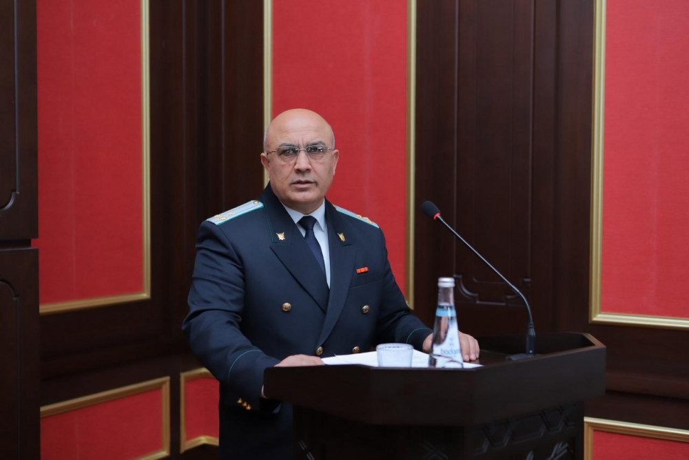 Naxçıvan şəhər İcra Hakimiyyətində  “Məişət zorakılığı, erkən nikah, yetkinlik yaşına çatmayanlar və ailə münasibətləri əleyhinə olan hüquqpozmalar və onların profilaktikası” mövzusunda tədbir keçirilib<font color=red> - FOTOLAR</font>