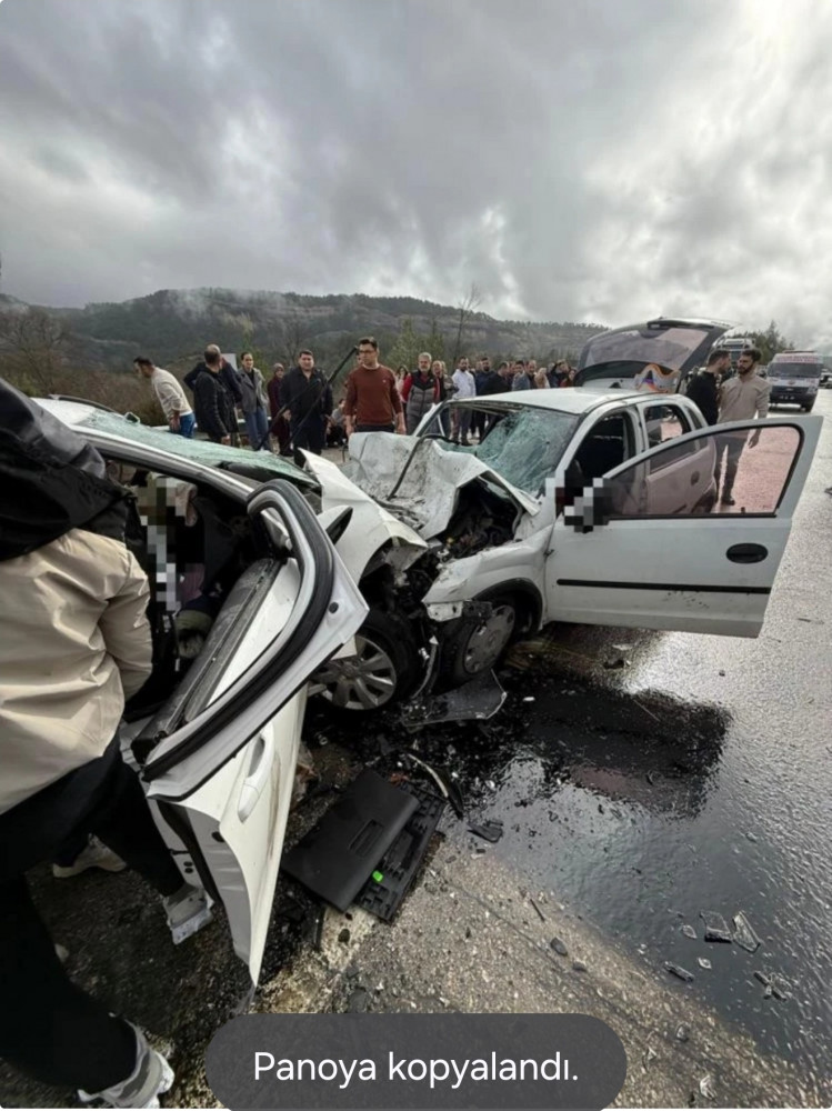 Antalyada növbəti ağır yol qəzasında 6 nəfər ölüb<font color=red> - FOTOLAR</font>
