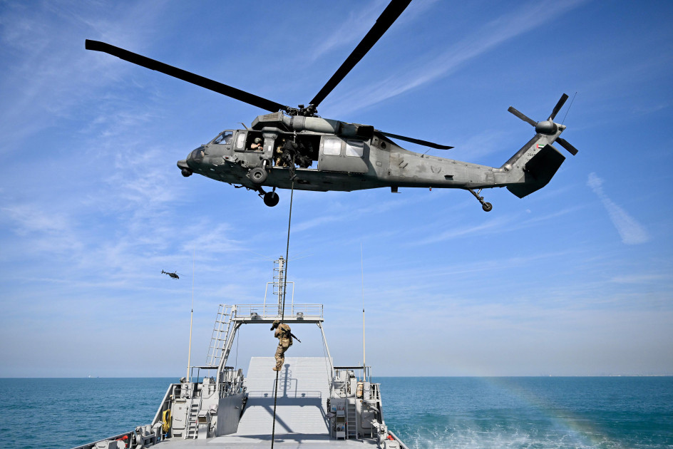 Azərbaycanın və Birləşmiş Ərəb Əmirliklərinin prezidentləri Əbu-Dabidə “Sülh Qalxanı – 2026” birgə əməliyyat-taktiki təlimini izləyiblər<font color=red> - FOTOLAR</font>