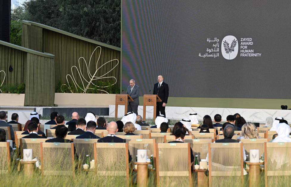 Prezident İlham Əliyev “Zayed İnsan Qardaşlığı Mükafatı”nın təqdimolunma mərasimində iştirak edir <font color='red'> - YENİLƏNİB</font><font color=red> - FOTOLAR</font>