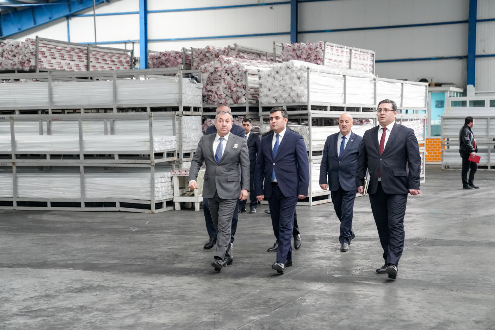 Səlahiyyətli nümayəndə “Cahan Sənaye Kompleksi” MMC-nin fəaliyyəti ilə tanış olub<font color=red> - FOTOLAR</font>