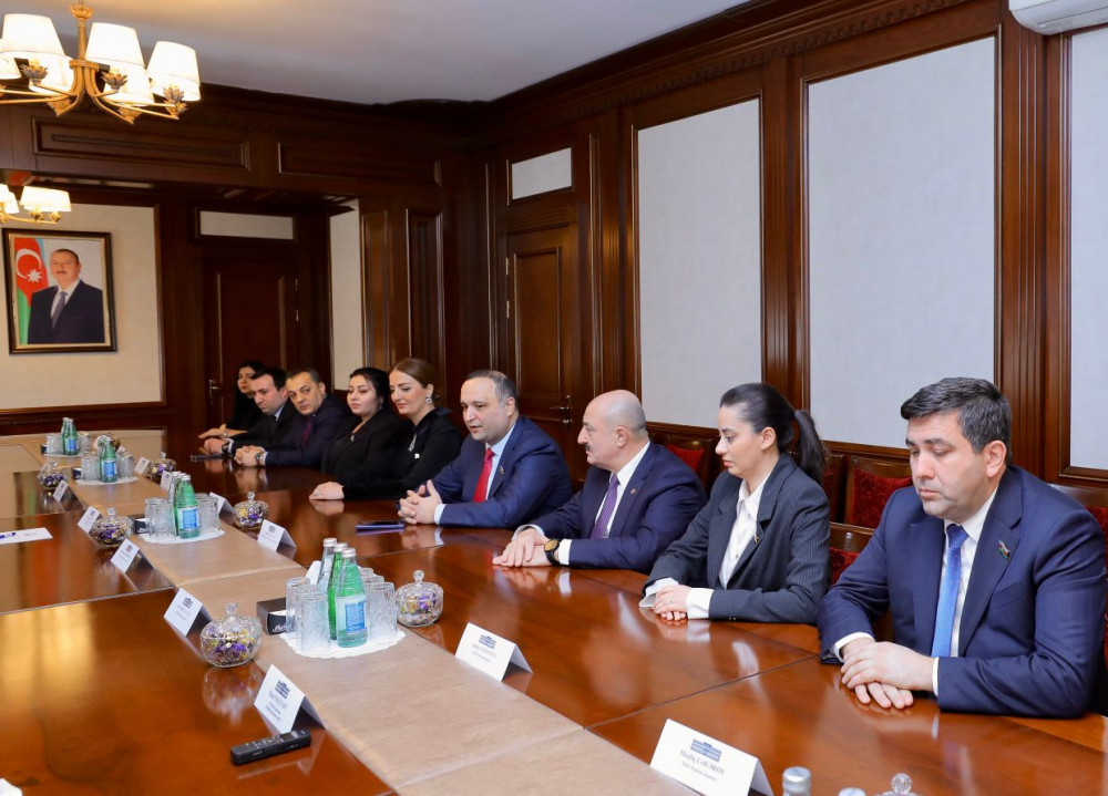 Ali Məclisdə Milli Məclisin nümayəndə heyəti ilə görüş olub<font color=red> - FOTOLAR</font>