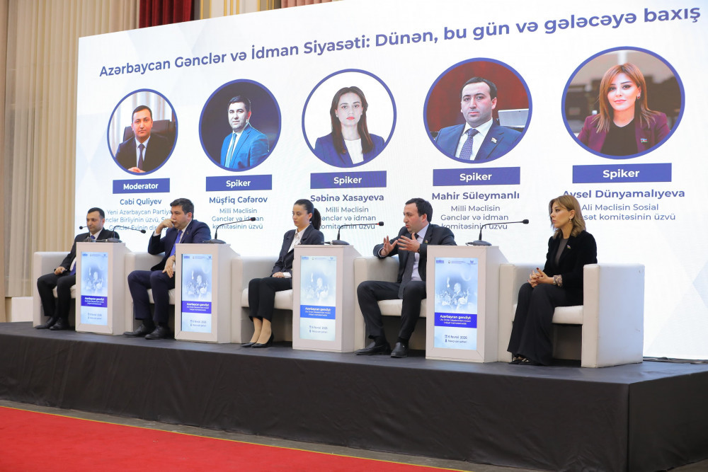 Naxçıvanda “Azərbaycan gəncliyi: Ulu Öndər ideyalarından müasir inkişaf mərhələsinədək” adlı tədbir keçirilib<font color=red> - FOTOLAR</font>