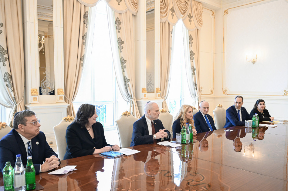 Prezident İlham Əliyev ABŞ-ın Əsas Amerika Yəhudi Təşkilatlarının Prezidentləri Konfransının nümayəndə heyətini qəbul edib<font color=red> - FOTOLAR</font>