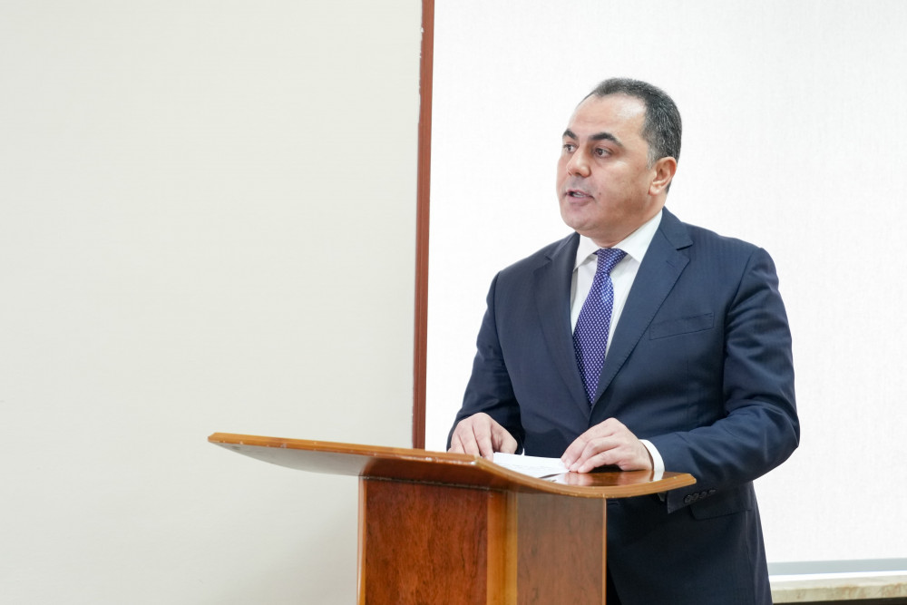 Naxçıvan Muxtar Respublikasının Baş naziri kollektivə təqdim edilib<font color=red> - FOTOLAR</font>