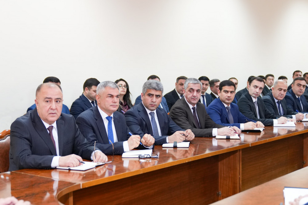 Naxçıvan Muxtar Respublikasının Baş naziri kollektivə təqdim edilib<font color=red> - FOTOLAR</font>