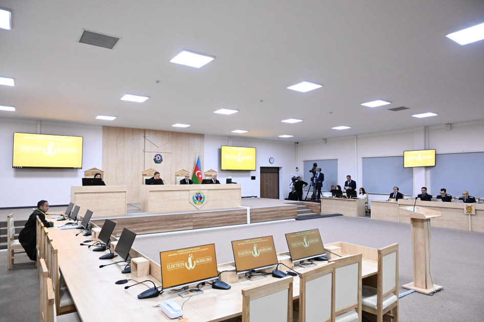 Ruben Vardanyanın məhkəməsində məhkəmə baxışı başa çatıb, hakimlər müşavirəyə gedib<font color=red> - FOTOLAR</font>