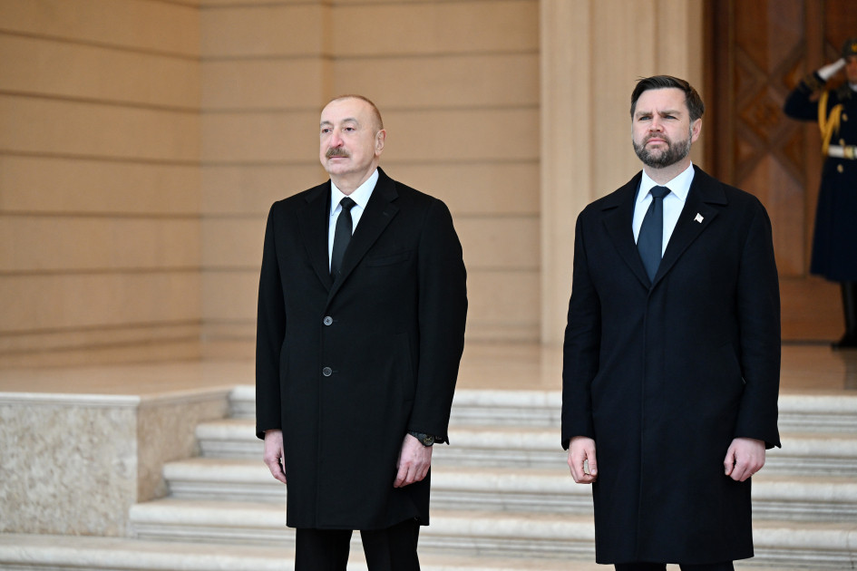 Bakıda Amerika Birləşmiş Ştatlarının Vitse-prezidentinin rəsmi qarşılanma mərasimi olub<font color=red> - FOTOLAR</font>