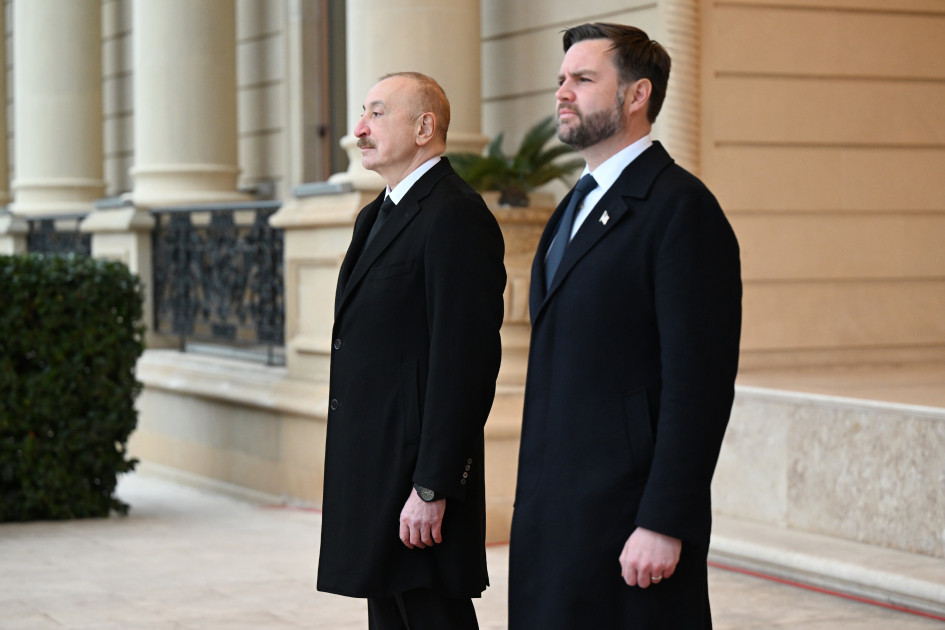 Bakıda Amerika Birləşmiş Ştatlarının Vitse-prezidentinin rəsmi qarşılanma mərasimi olub<font color=red> - FOTOLAR</font>