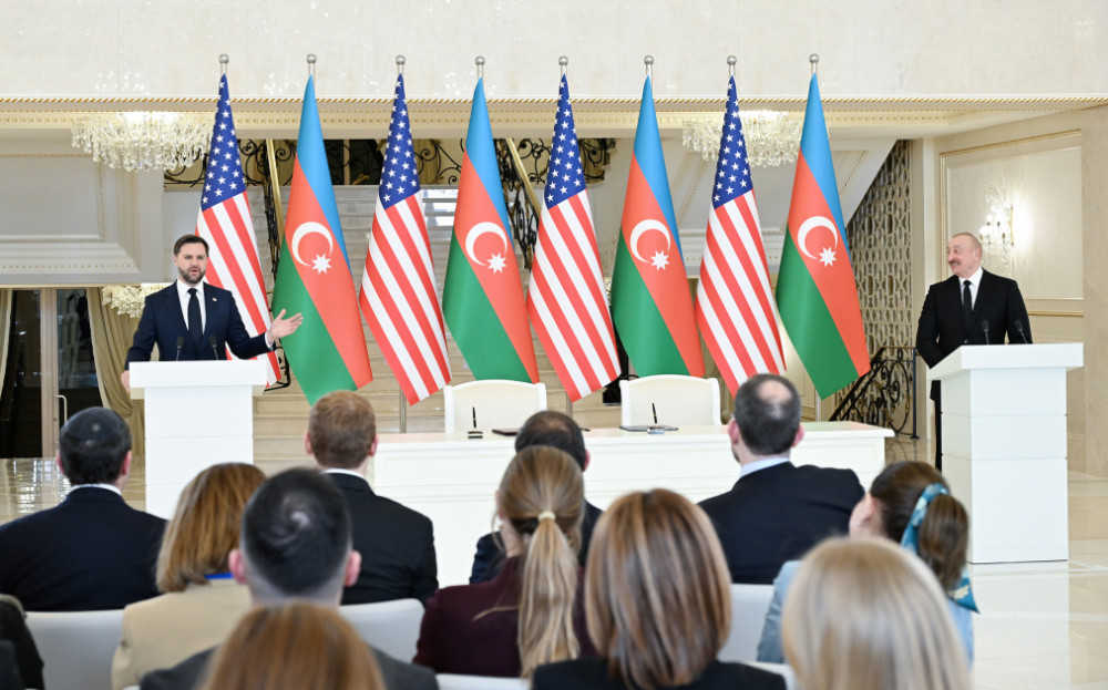 Azərbaycan Prezidenti İlham Əliyev və ABŞ-ın Vitse-prezidenti Ceyms Devid Vens mətbuata bəyanatlarla çıxış ediblər<font color='red'> - YENİLƏNİB</font><font color=red> - FOTOLAR</font>